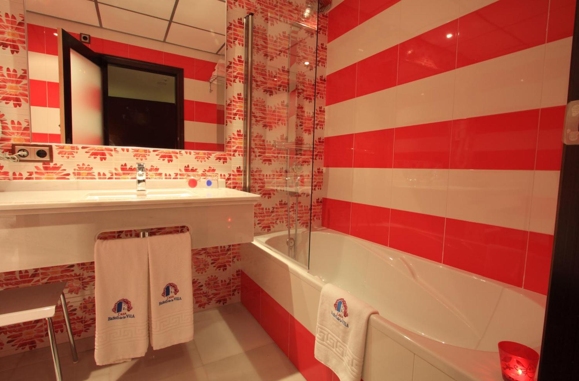Double or Twin Room Complimentary Spa Access,1226877335:JPEG